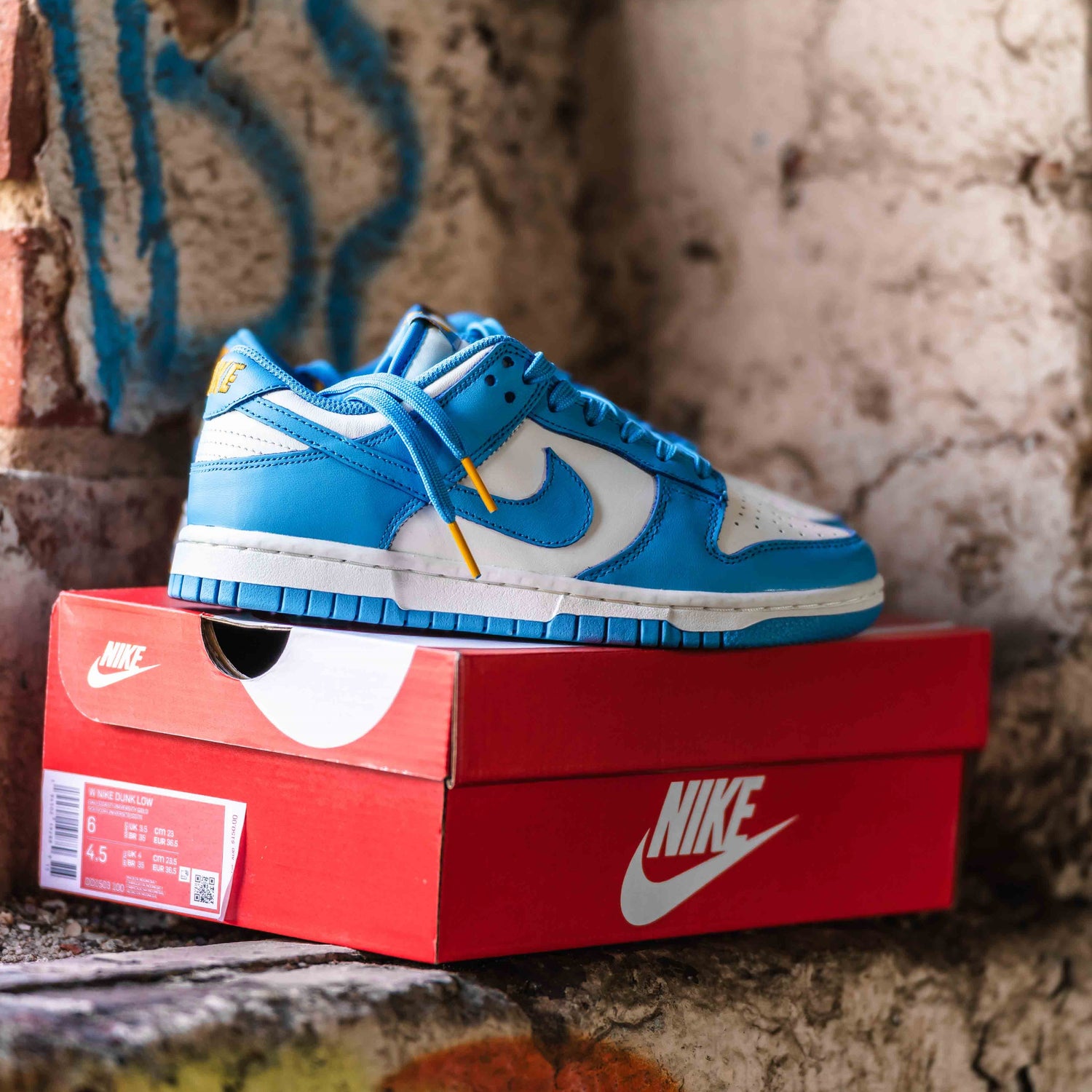DUNKS