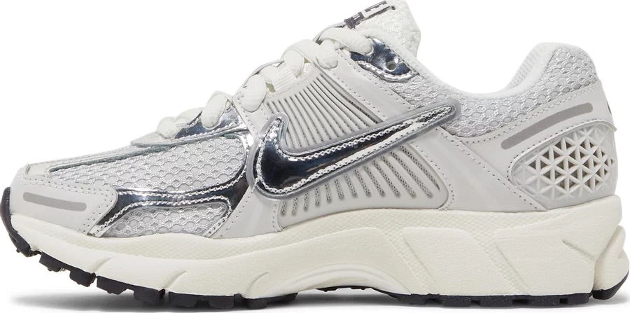 Nike Air Zoom Vomero 5 'Photon Dust Metallic Silver' (W)